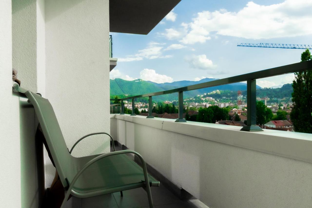 Brown Bear Apt. Boho Style Bedroom W/ City View & Free Parking Braşov Dış mekan fotoğraf